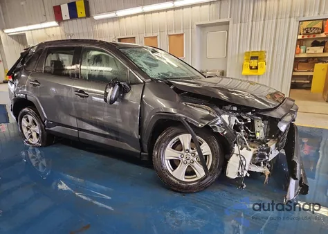 2024 Toyota Rav4 Xle z USA, uszkodzony, nr VIN 2T3RWRFV7RW198002